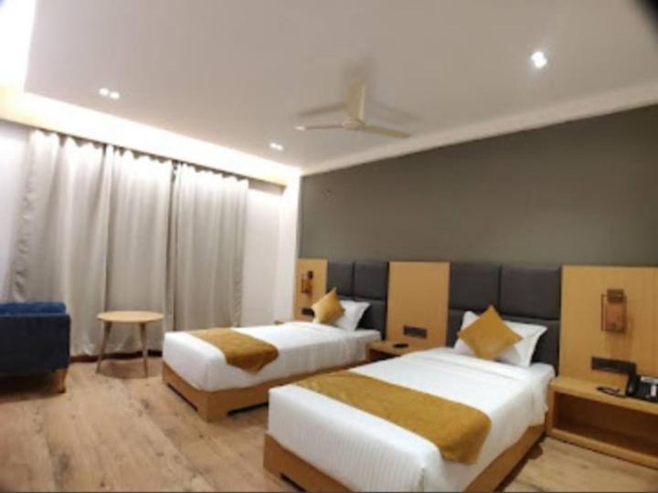 Derby Greens Hotel โบปาล ภายนอก รูปภาพ
